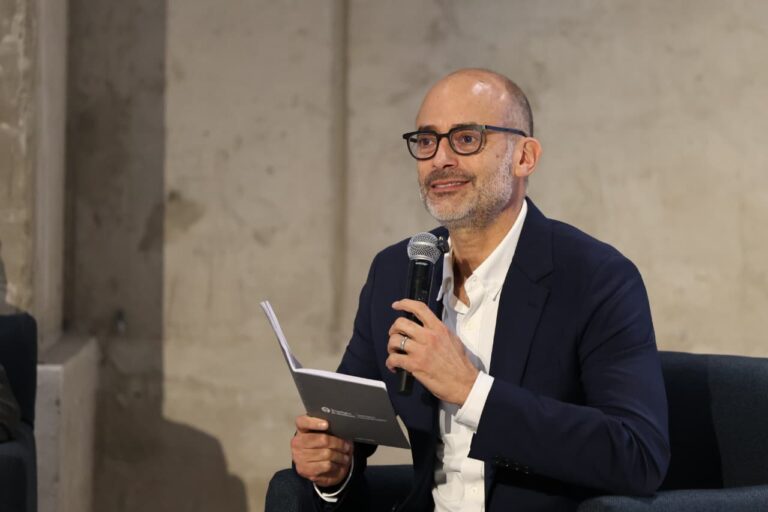 Presenta Javier Díaz libro de exalcalde de San Pedro