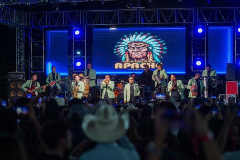 La UTC celebra con música y entusiasmo su camino a los 30 años; miles de alumnos disfrutan del UTC Fest