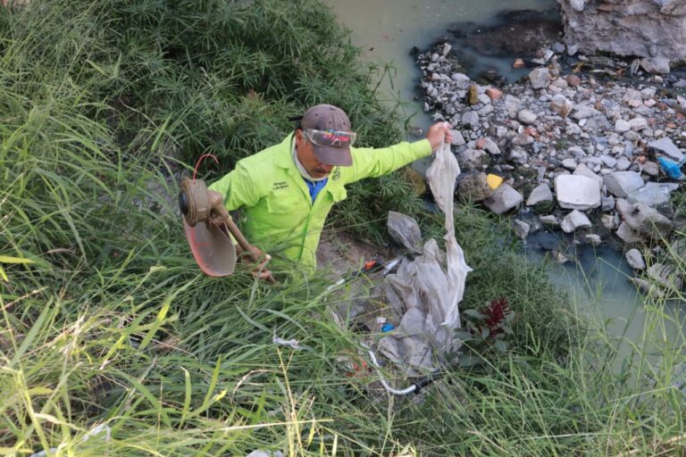 Limpia Gobierno de Saltillo el arroyo La Tórtola