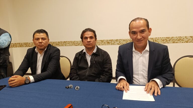 Marcharán médicos en Saltillo contra suspensión de actividades profesionales durante procesos penales