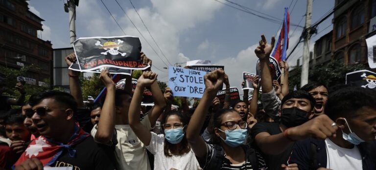 Nepal: la prohibición de redes sociales desata una represión inédita