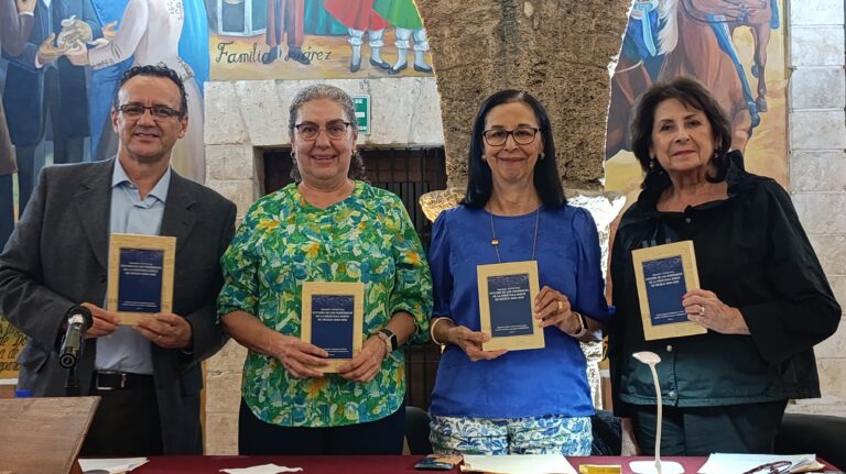 Presentan libro Estudio de los Periódicos de la Frontera Norte de México 1850-1950 