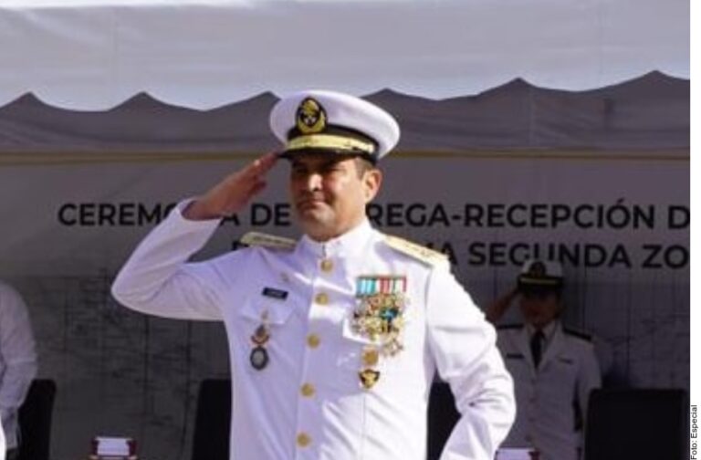 Procesan a vicealmirante de la Marina y 9 más por huachicol