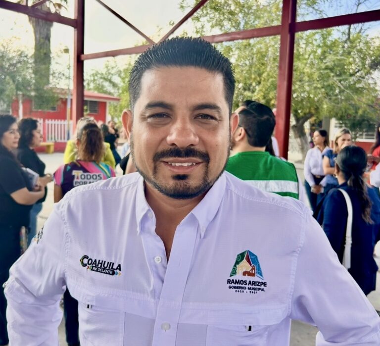 Ramos Arizpe apoya la economía familiar con tinacos a bajo costo   