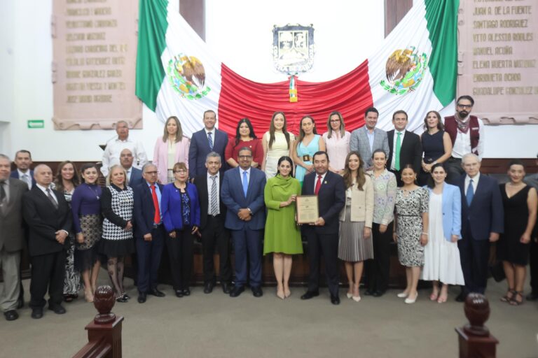 Reconoce Congreso del Estado a la Universidad Tecnológica de Coahuila   