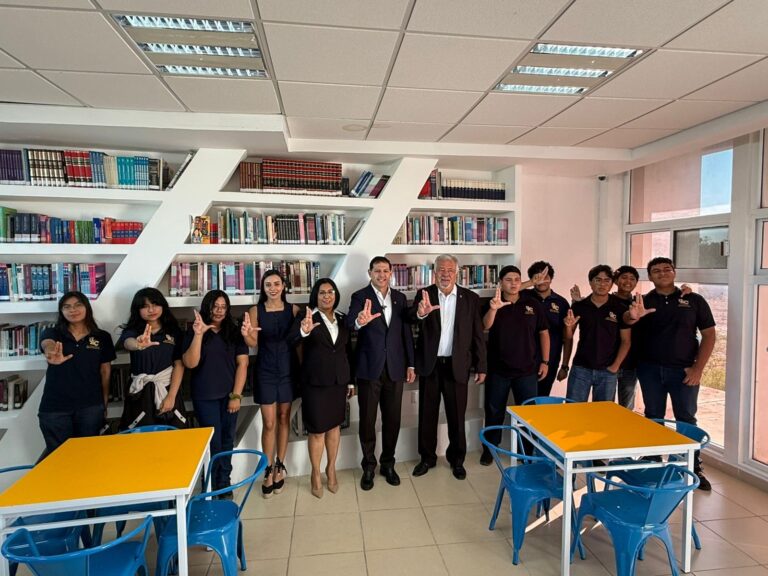 Rinde protesta para segundo periodo la directora de la Escuela de Bachilleres “Antonio Gutiérrez Garza” de la UA de C Unidad Norte