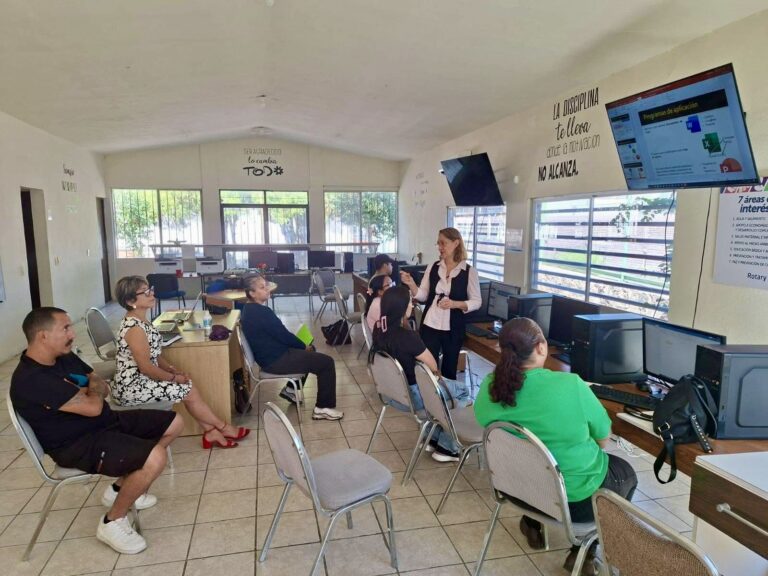 Rotarios Ramos Arizpe ponen en marcha cursos de computación gratuitos