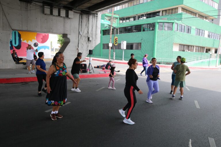 ¡Asista todos los domingos a la Ruta Recreativa!