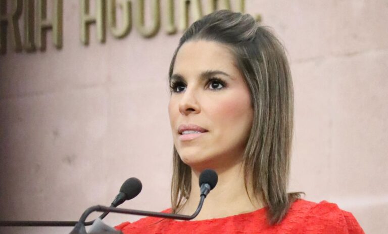 Capacitación a personal municipal en trato digno a los animales, pide Claudia Aldrete