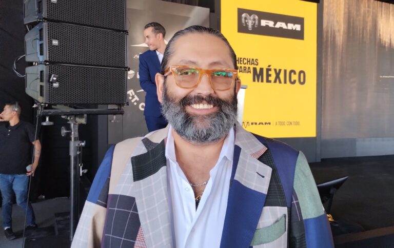 Agradece líder de los trabajadores de la Industria Automotriz Integrada a Manolo por ampliación de la Carretera a Derramadero