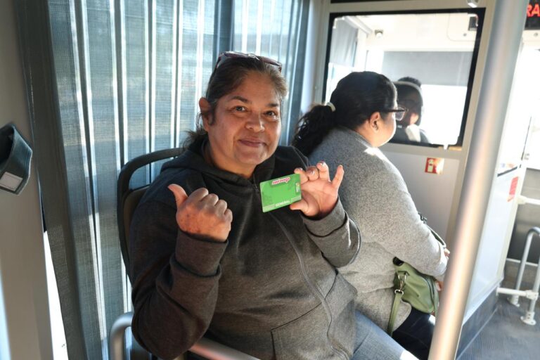 Ahorran saltillenses con “Aquí Vamos Gratis”