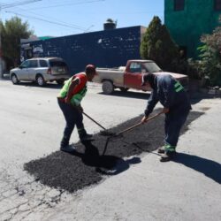 Bachea programa ‘Aquí Andamos’ en la Saltillo 20005