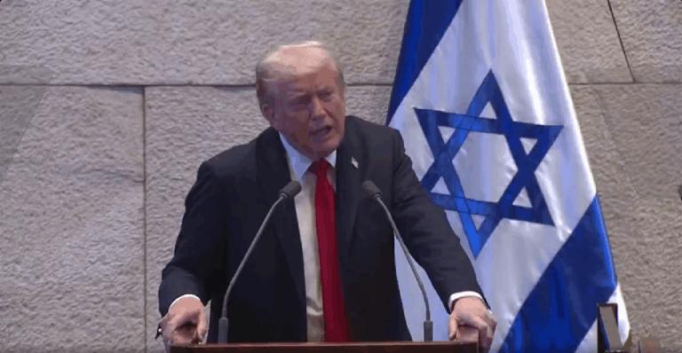 Trump pronuncia discurso en Parlamento israelí y señala el “fin de la guerra” en Gaza
