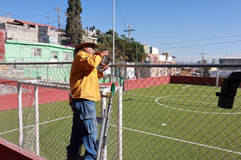 Da Saltillo mantenimiento integral a canchas de ‘Activa tu Parque’