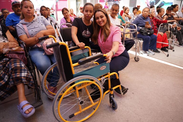 Entrega Luly López aparatos ortopédicos; mejora calidad de vida de las y los beneficiados