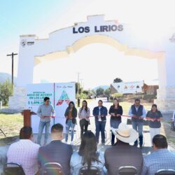 Entrega alcaldesa Ana Karen Arco de Bienvenida en Los Lirios3
