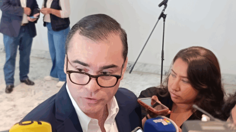 Gira de Manolo contribuirá a duplicar empresas de Texas en Coahuila: Luis Olivares