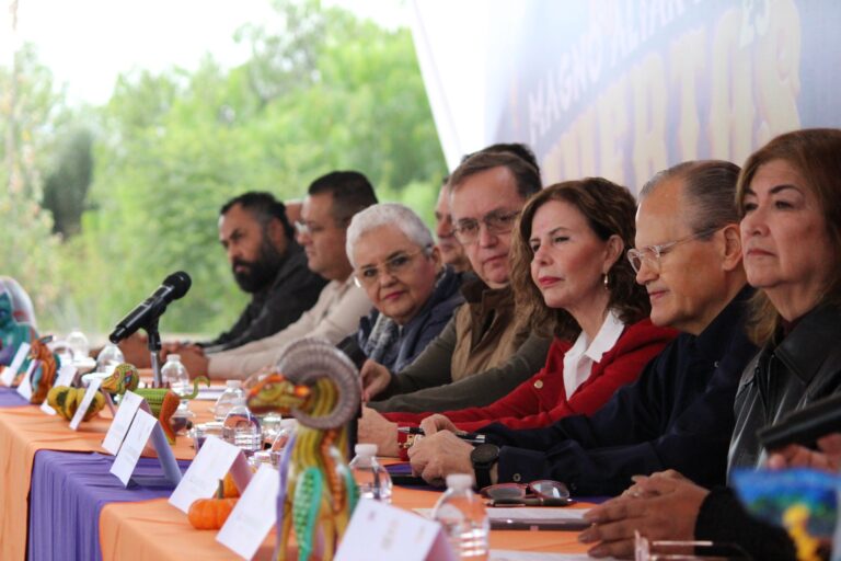 Harán Magno Altar de Muertos en escalinatas del Parque Las Maravillas 
