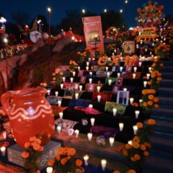 Inauguran Magno Altar de Muertos 2025 en escalinatas del Parque Las Maravillas5