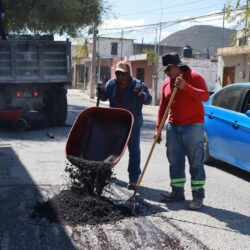 Intensifica Saltillo labores de bacheo en Valle Verde1