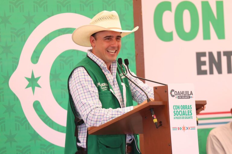 Octubre un mes de grandes avances y tradiciones: Manolo