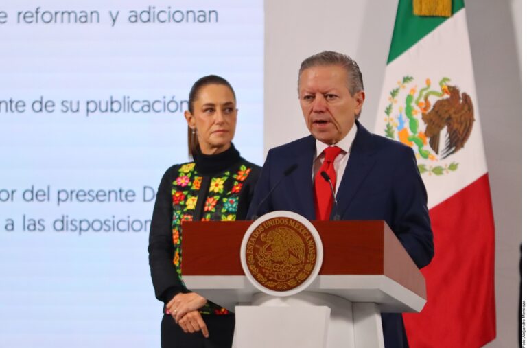 Pide Zaldívar cambiar ley de amparo