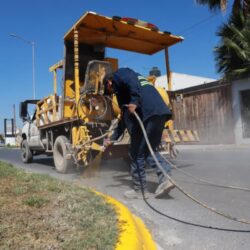 Pinta Saltillo camellones centrales para reforzar la seguridad vial2