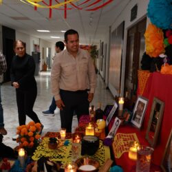 Realizan Concurso de Altares de Muerto “Por Amor a Nuestras Tradiciones”6