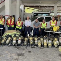 Reciben bomberos de Ramos Arizpe moderno equipo donado por Fundación 9111