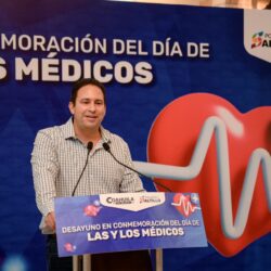 Reconoce Javier Díaz a las y los médicos en su día2