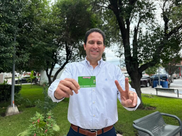 Tienen ya más de 57 mil saltillenses la tarjeta “Aquí Vamos Gratis”