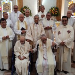 “Vivir el sacerdocio es una alegría, un gozo y un deseo de servir a Dios”, cumple el Padre Humberto González 73 años de vida sacedotal4