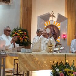 “Vivir el sacerdocio es una alegría, un gozo y un deseo de servir a Dios”, cumple el Padre Humberto González 73 años de vida sacedotal5
