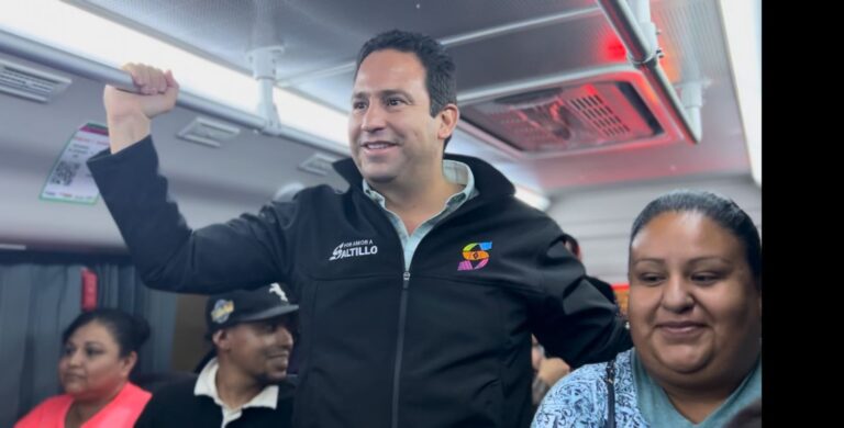 Ahorrarán familias saltillenses miles de pesos con rutas troncales del programa “Aquí Vamos Gratis”: alcalde