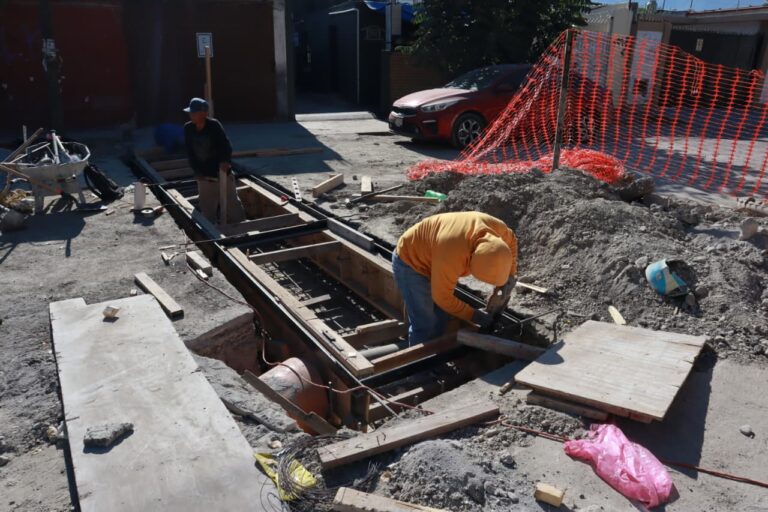 Avanza obra de sistema pluvial en Paseo de la Reforma