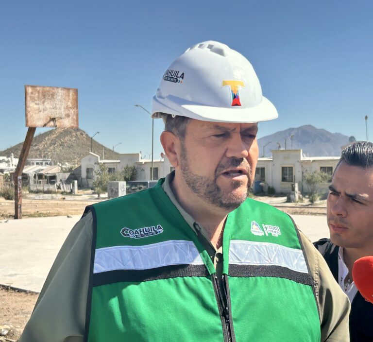 Avanza certeza jurídica para vecinos de Urbivilla: Tomás Gutiérrez