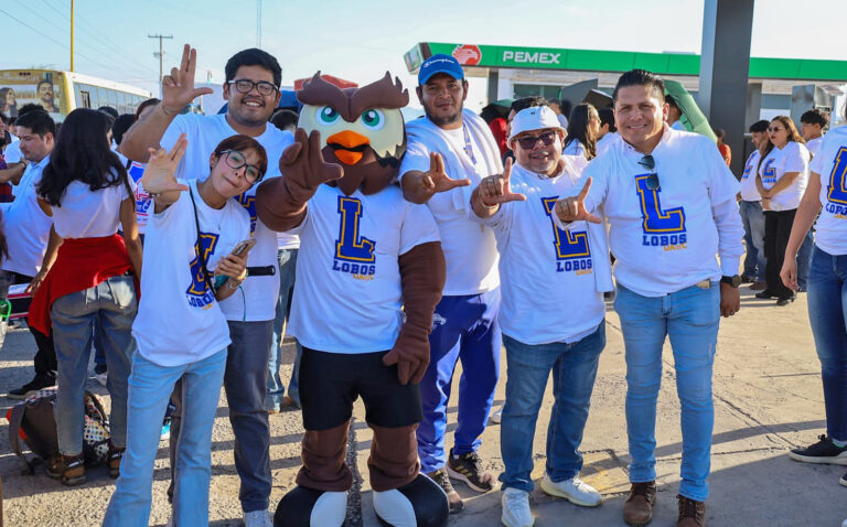 Con desfile y fiesta universitaria dan la bienvenida a los nuevos Lobos de la UA de C Unidad Laguna