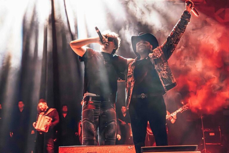 Gabito Ballesteros y Gerardo Ortiz se presentaron exitosamente en Saltillo frente a miles de personas