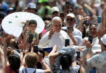 El papa León XIV alerta sobre la “adicción a Internet” en la juventud
