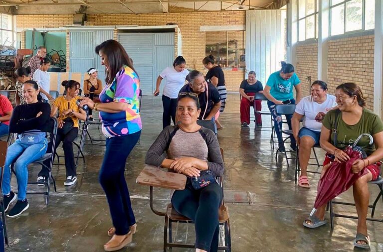 Fortalece gobierno de Ramos comunicación familiar y escolar en Paredón