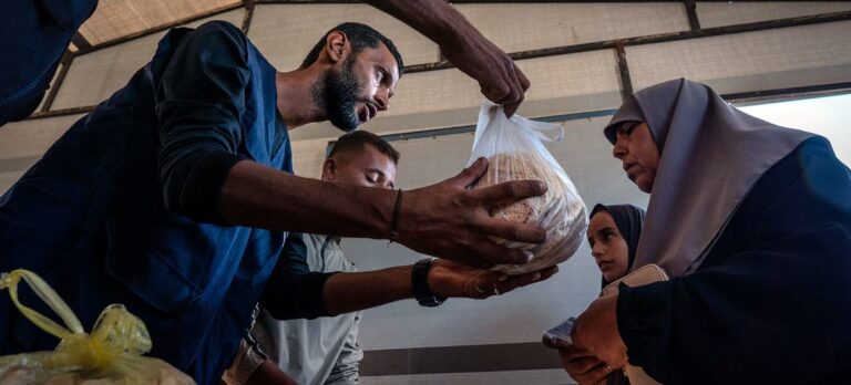 Gaza: Continúan los esfuerzos humanitarios en medio de desafíos logísticos