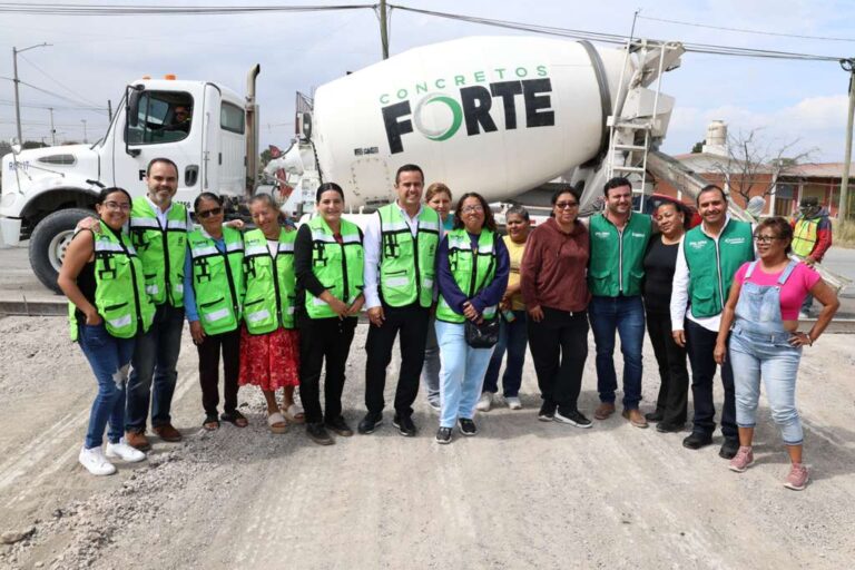 Lleva Javier Díaz pavimentación al oriente de Saltillo
