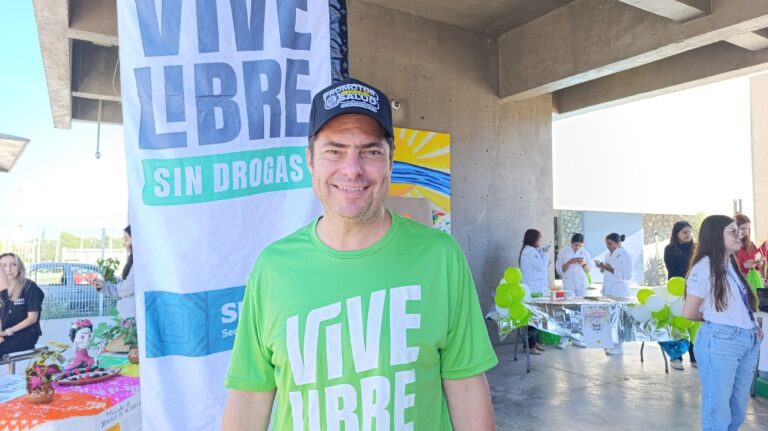 Mala alimentación aumenta el riesgo de padecimientos mentales: Enrique Martínez y Morales