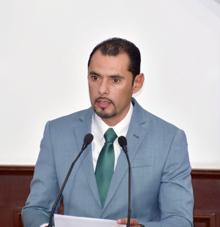 Pide diputado Sergio Zenón mayor impulso al deporte estudiantil a través de municipios