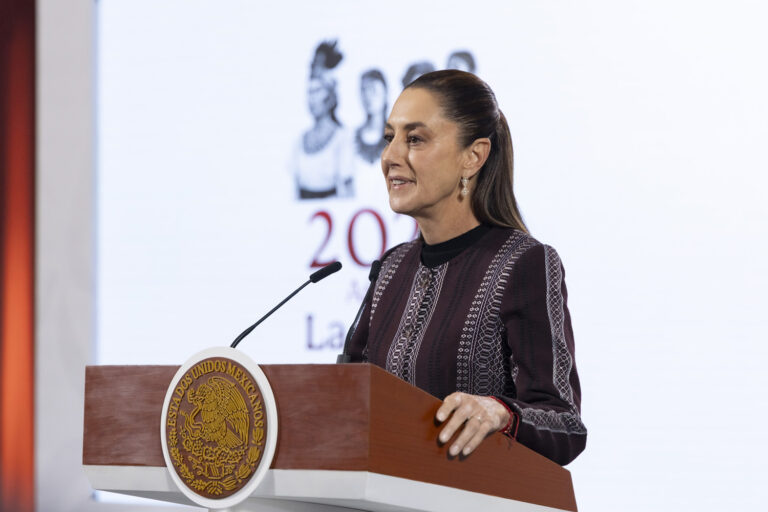 Pide Sheinbaum esperar ante cancelación de EU a Canadá
