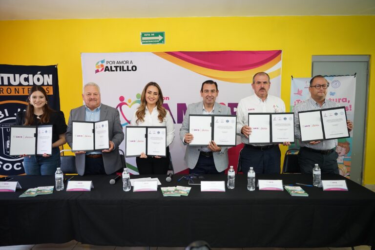Presentan DIF Saltillo y Facultad de Jurisprudencia el libro “Tu Aventura, Tus Derechos”