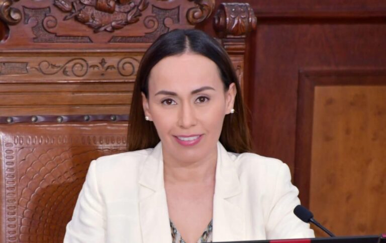 Propone Olivia Martínez incluir pruebas renales en chequeos rutinarios para prevenir la Enfermedad Renal Crónica 