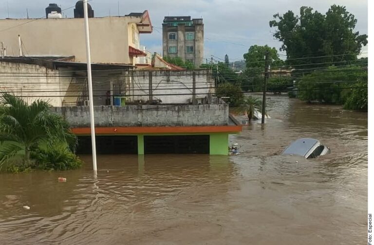 Protección Civil informa que las lluvias torrenciales en el país ya han dejado 64 personas sin vida y 65 desaparecidos