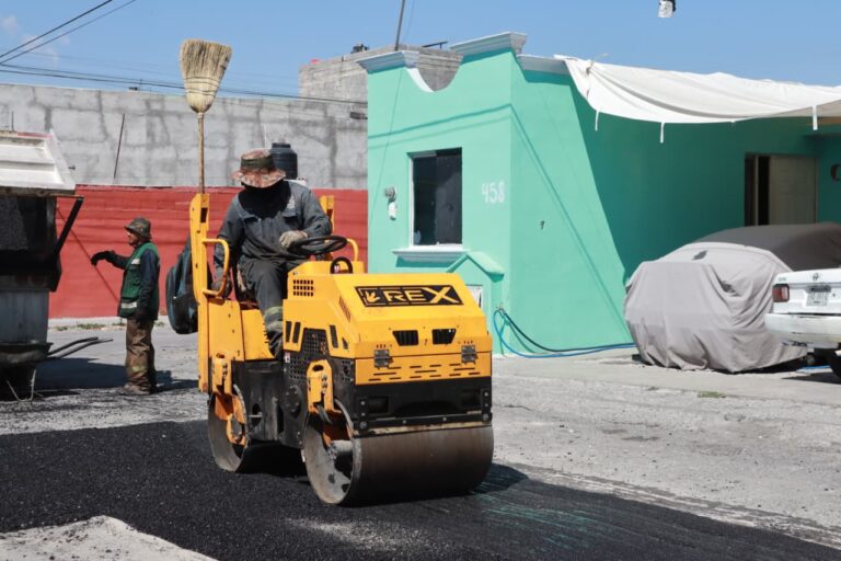 Siguen acciones de bacheo por todo Saltillo