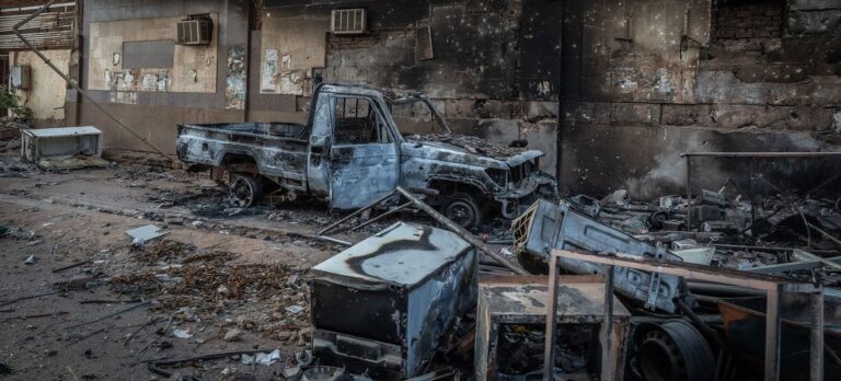 Sudán: “Sangre en la arena. Sangre en las manos”, la ONU condena el fracaso mundial tras la caída de El Fasher